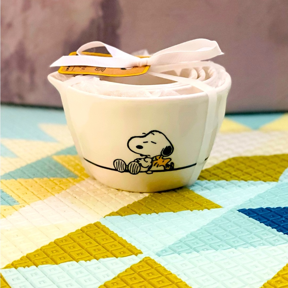 Rae Dunn snoopy measuring cups